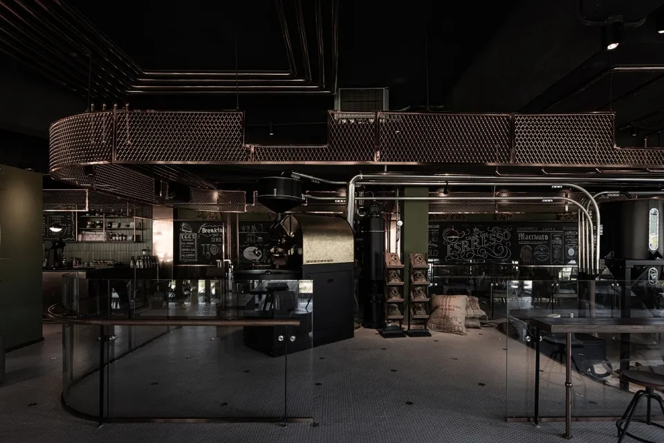 菜单规划硬核的金属质感，让这个杭州餐饮空间设计绝了