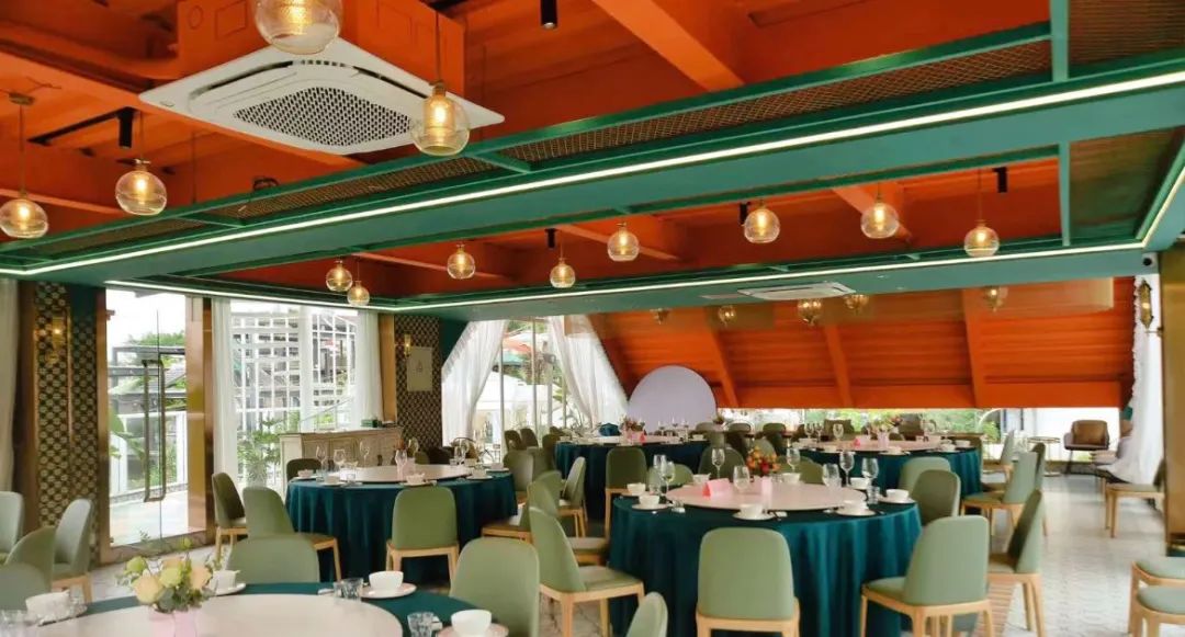 菜单规划将色彩碰撞到底，看这家深圳餐饮空间设计如何诠释独特的摩洛哥风情